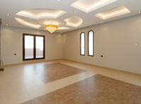 Masayel – unfurnished three bedroom apartment w/terrace - Apartemen