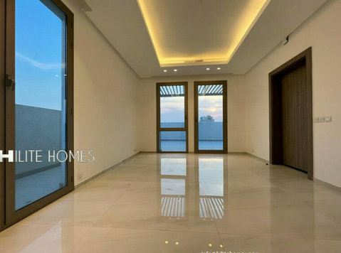 Brand new Modern Floor available for rent in Rawda - Apartemen