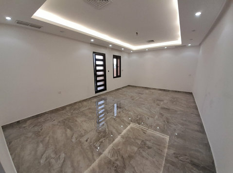 Modern 3 Bedroom Apartment with Balcony in Sabah Al Ahmad - Căn hộ