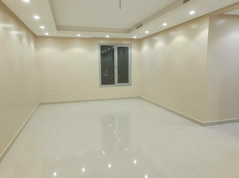Modern 3 Bedroom Super Deluxe Apartment in Sabah Al Ahmad - อพาร์ตเม้นท์