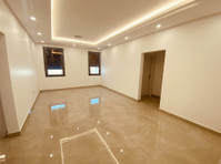 New Abu halifa - brand new 3 bedrooms villa apt - شقق