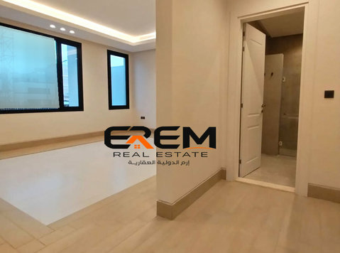 New G-full floor  for rent in Abu Fatira with a private - 아파트