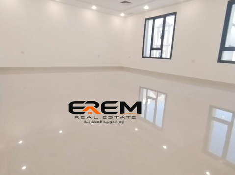 New floor For rent in Massayel with Balcony - - குடியிருப்புகள்  