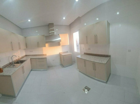 Very nice super clean flat in Fahed Alahmed cross Mangaf - Pisos