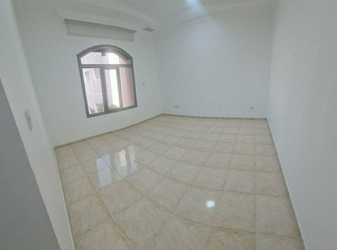 Very nice super clean flat in Fahed Alahmed cross Mangaf - Apartments