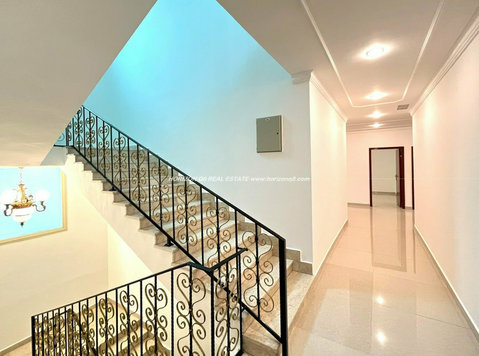 Qortuba – great, spacious five bedroom floor w/roof terrace - Mieszkanie