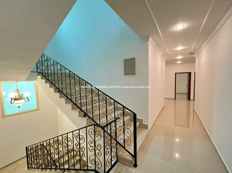 Qortuba – great, spacious five bedroom floor w/roof terrace - Korterid