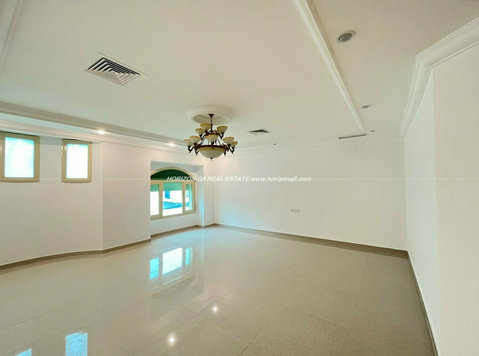 Qortuba – great, spacious five bedroom floor w/roof terrace - آپارتمان ها