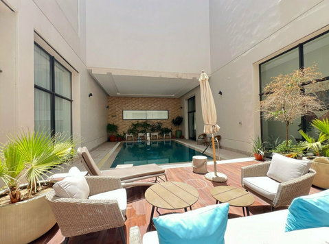 Sabah Al Ahmad – great, furnished villa w/pool - อพาร์ตเม้นท์