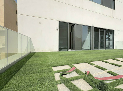 Sabah Al Salem – fantastic,contemporary, four bedroom duplex - Apartamente