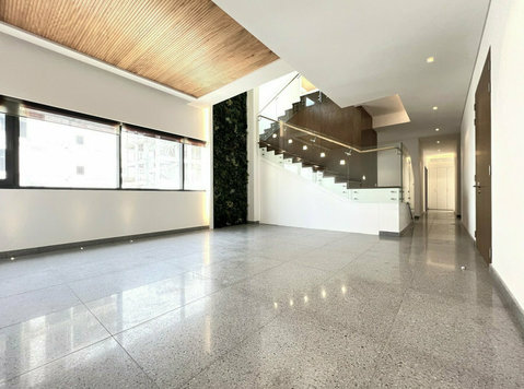 Sabah Al Salem – fantastic,contemporary, four bedroom duplex - Apartamente