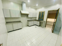 Sabah al ahmed - big 3 bedrooms villa apartment with balcony - Apartamentos