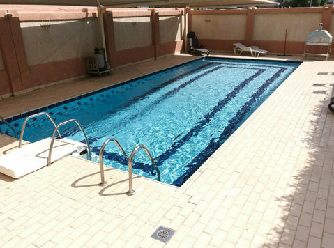 Salmiya – sea view furnished two bedroom apartments w/pool - Apartamentos