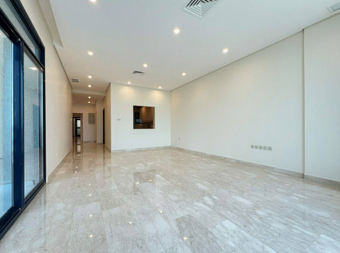 Salmiya – sea view, three bedroom apartment - Appartements