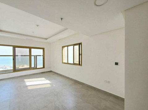 Salmiya – sea view, unfurnished 3 and 4 bedroom apartment - Apartamentos