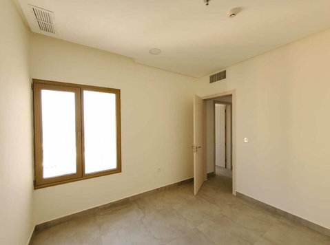 Salmiya – sea view, unfurnished 3 and 4 bedroom apartment - Byty