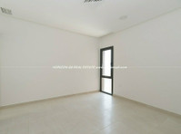 Salmiya - very nice 2 bedrooms apartment - شقق