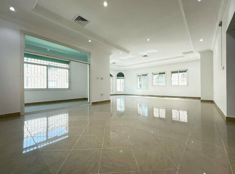 Salwa - big 3 bedrooms floor - آپارتمان ها