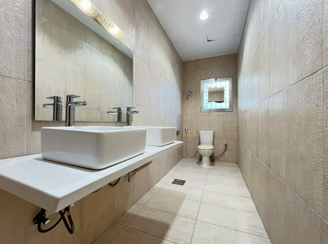 Salwa – unfurnished,big  three bedroom apartment - Asunnot