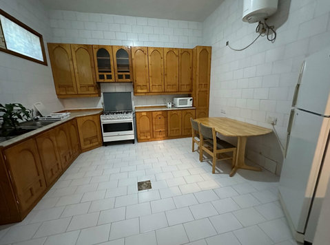 Lovely Spacious One-Bedroom Apartment - Apartemen