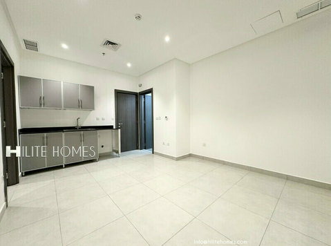 One bedroom unfurnished apartment for rent in Salmiya - Apartamentos
