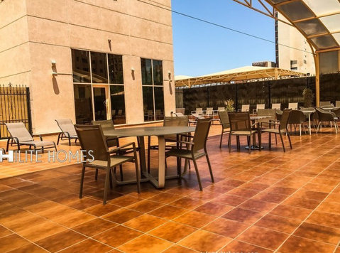 Sea view three bedroom apartment in Salmiya - Apartments