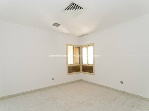 Shaab – big, sea view  three bedrooms apartment w/balcony - Dzīvokļi