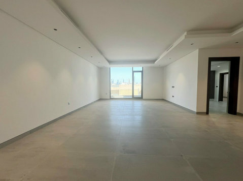 Shaab - new, big 4 master bedrooms floor with balcony - דירות