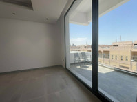 Shaab - new, big 4 master bedrooms floor with balcony - Apartemen