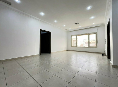 Shuhada - nice 3 bedrooms apartment - Korterid