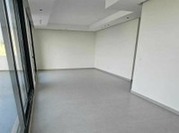 Sunny and Modern Floor for rent with Spacious Terrace - Apartments