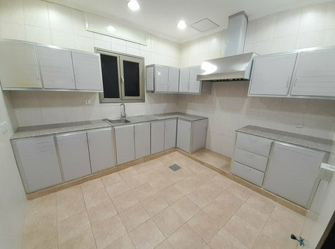 Super Deluxe 3 bedrooms spacious apartment in sabah Al-ahmad - Апартмани/Станови