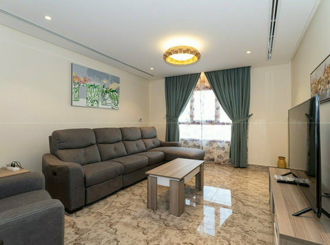 Surra – furnished, two bedroom apartment w/pool - Apartman Daireleri