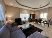 Lovely Spacious One-Bedroom with Large Balcony - Апартмани/Станови