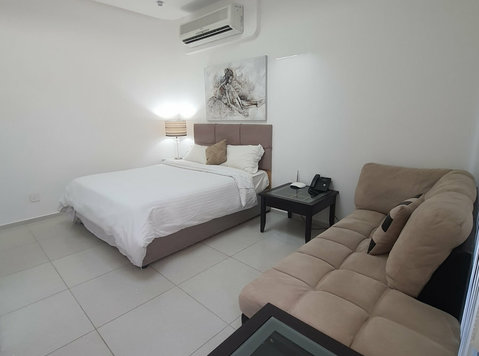 Lovely Modern Fully Furnished One-Bedroom in Jabriya - Lejligheder