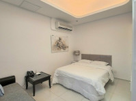 Lovely Modern Fully Furnished Studio in Jabriya - Apartemen
