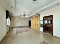 Unfurnished Full Floor of Villa in Zahra (close to 360mall) - Korterid
