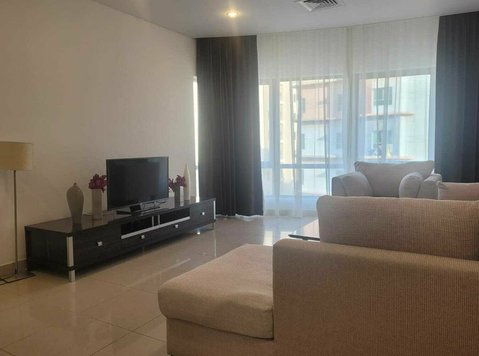 Very Modern 1 Bedroom Furnished And 2 Bed Unfurnished At 500 - Apartments