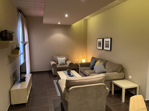 fully furnished 2 bedrooms flat in salmiya - اپارٹمنٹ