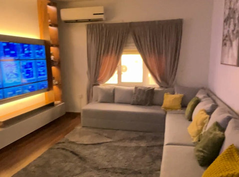 fully furnished 3 master bedrooms apartment in ahmadi - شقق