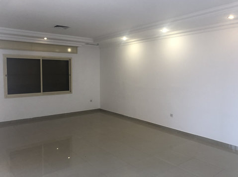 ground floor flat in west mishrif for rent - Appartements