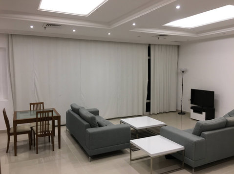 sea view 2 bedrooms flat in fintas for rent - アパート
