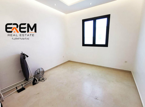 spacious apartment 4rent in Al Funitees-a wide private  roof - 아파트
