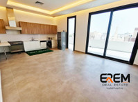 spacious apartment 4rent in Al Funitees-a wide private  roof - Apartemen