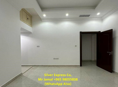 4 Master Bedroom Duplex for Rent in Abu Fatira. - Куќи