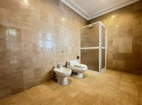 Al Bida – very nice, unfurnished compound villa w/facilities - Hus