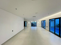 Bayan – great, contemporary six bedroom villa vw/pool - Häuser