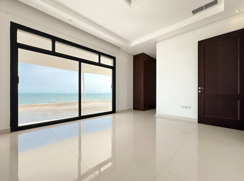 Mahboola - beachfront 5 master bedrooms villa w/pool - Talot
