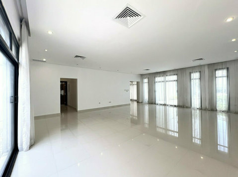 Mahboula – four bedroom sea side villa - Houses