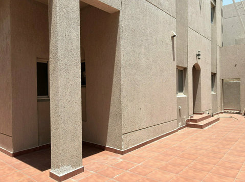 Mangaf - big 5 bedrooms villa with yard - Talot